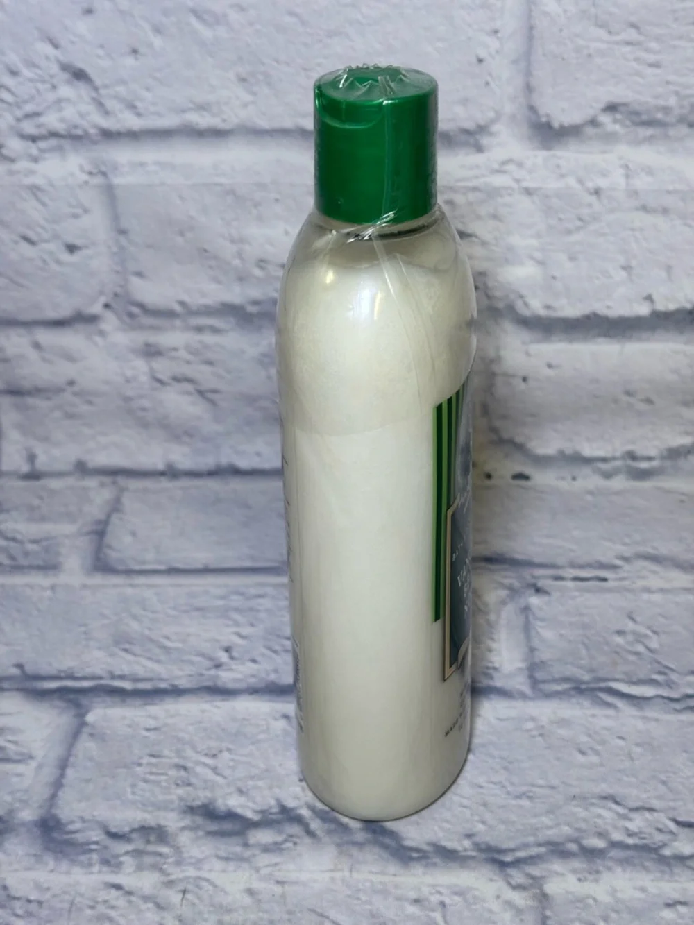 Bath & Body Works bath body